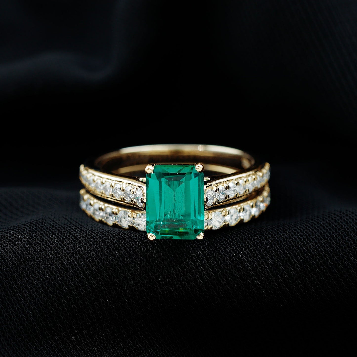 Lab Grown 1.6 Carat Emerald Cut Emerald Engagement Ring with Wedding Band