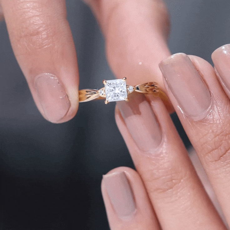 0.7 Carat Princess Cut Moissanite Solitaire Promise Ring for Her