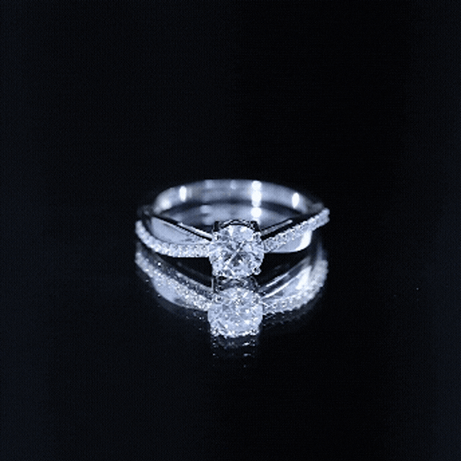 Classic Round Cut Moissanite Solitaire Engagement Ring for Women