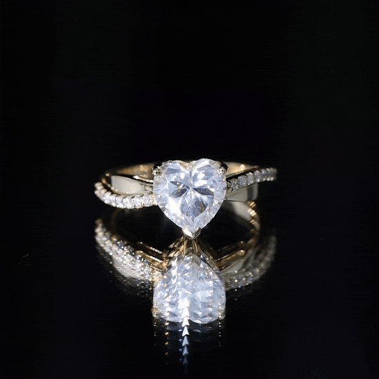 Heart Shape Moissanite Solitaire Engagement Ring for Her