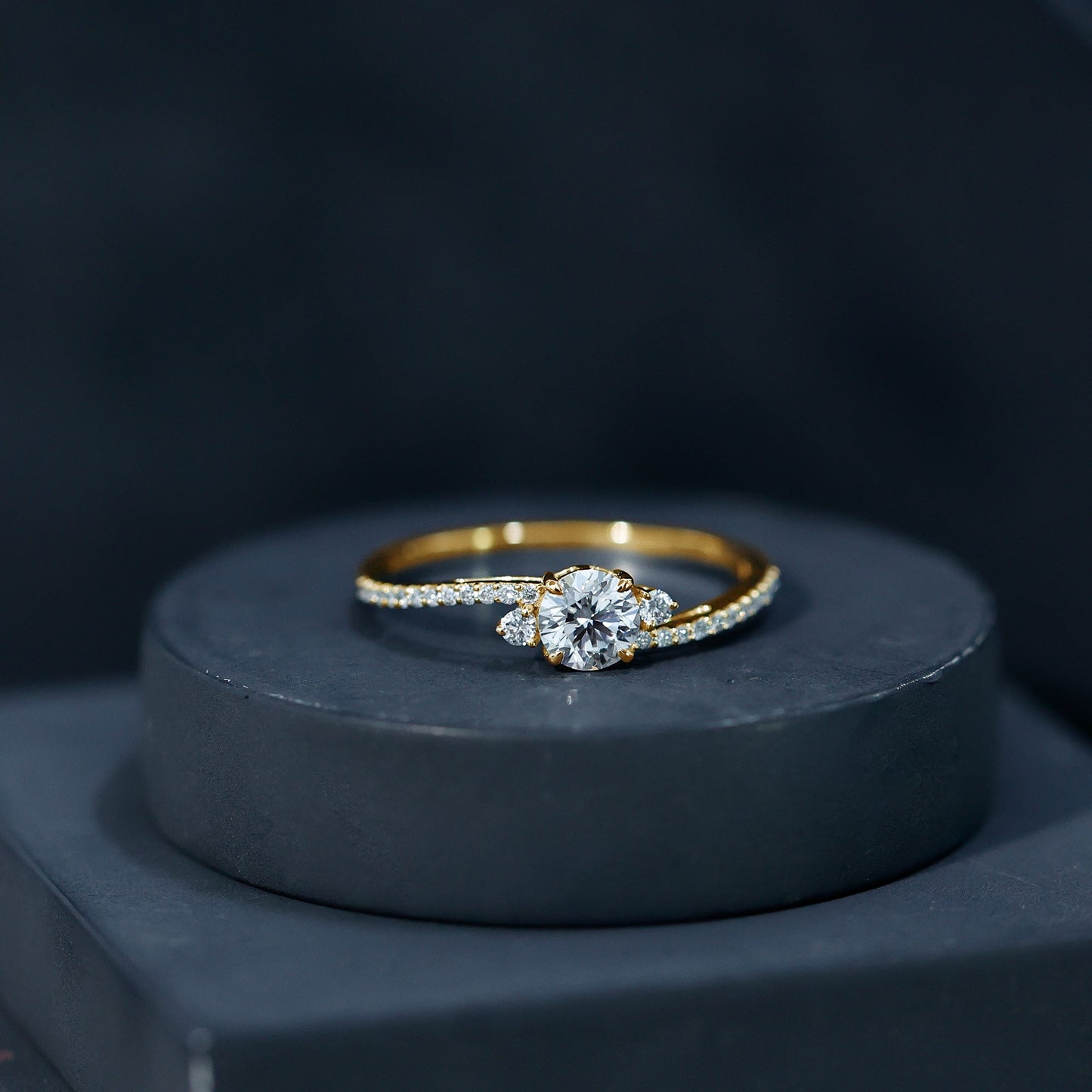 Round Shape Moissanite Bypass Engagement Ring with Side Stones