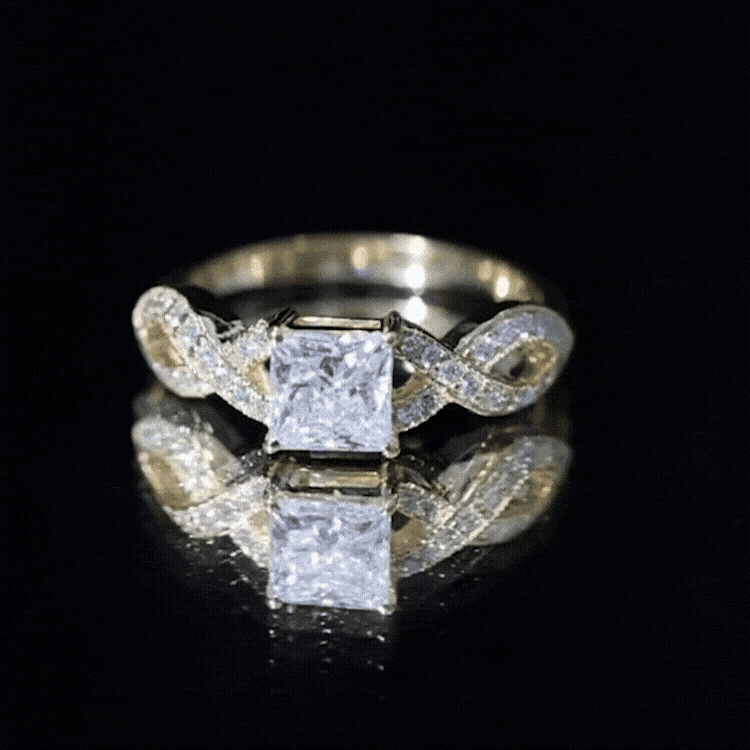 Lab Grown Diamond Princess Cut Engagement Ring For Her