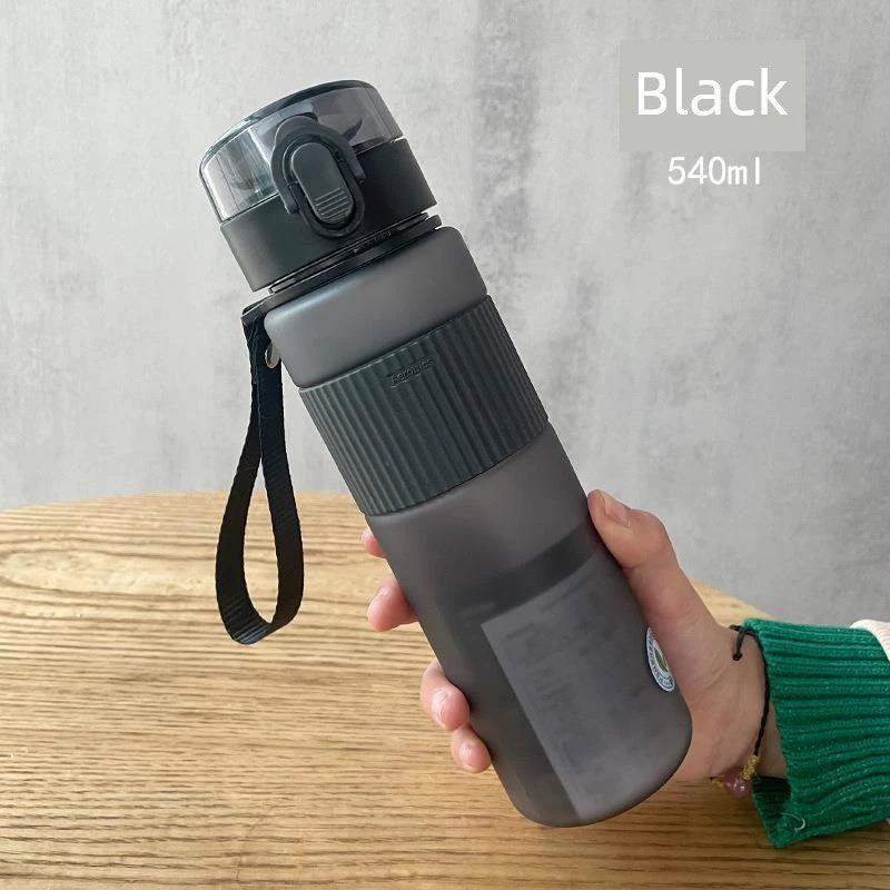 Casino Frosted Sports Water Bottle Plastic Portable Bottle With Lid For Men And Women