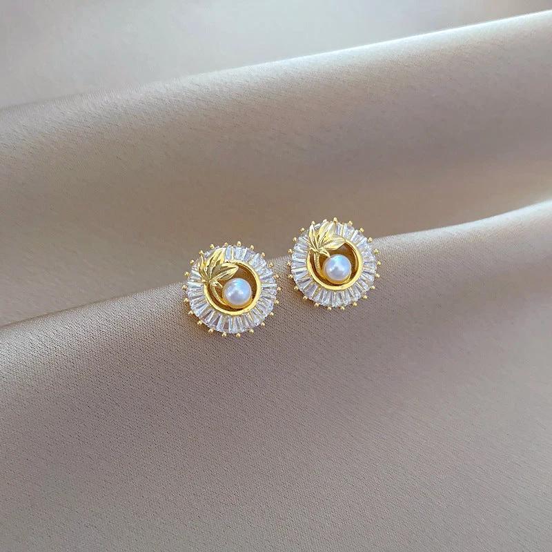 Fashion Jewelry Square Full Diamond Personalized Round Ring Leaves Necklace And Earrings Suite